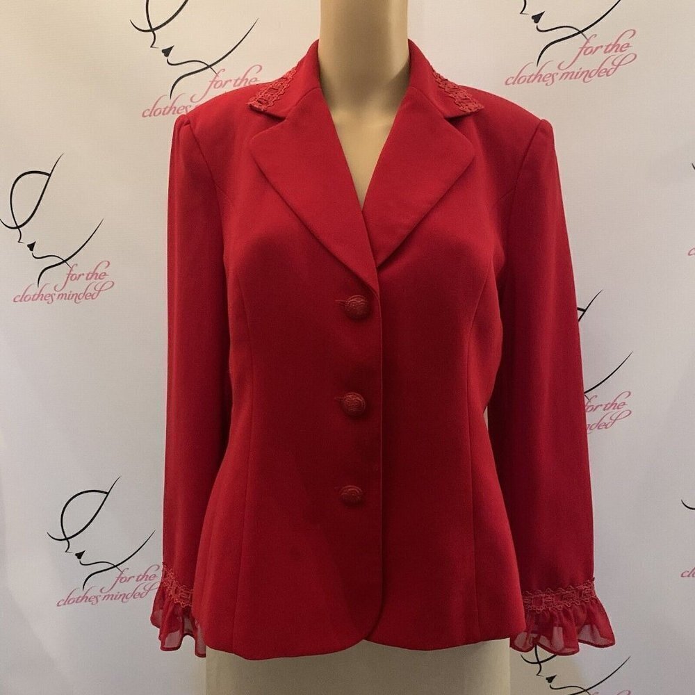 Carissimo. Size 8. Lined. Long Sleeve. Ruffled Wrist. Lace. Jacket. WTC